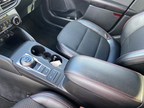 Used 2025 Ford Escape ST-Line AWD/4WD image 27