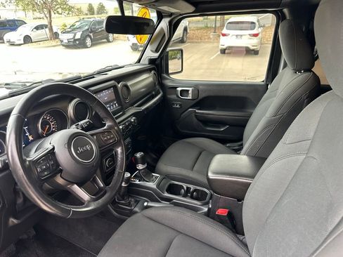 Used 2019 Jeep Wrangler Unlimited Sport S AWD/4WD image 15