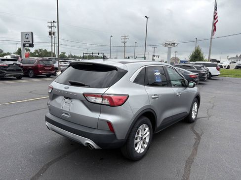 Used 2021 Ford Escape SE w/ Convenience Package FWD image 25