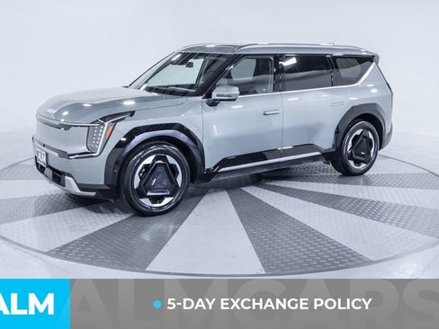 Used 2024 Kia EV9 Land image 4