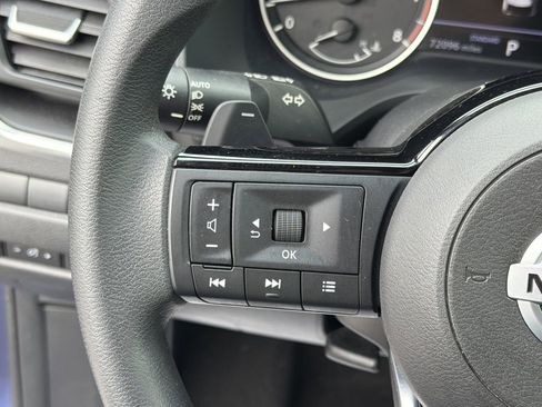 Used 2021 Nissan Rogue S image 24