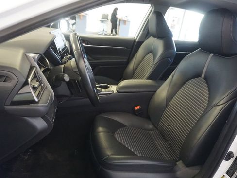 Used 2023 Toyota Camry SE FWD image 16