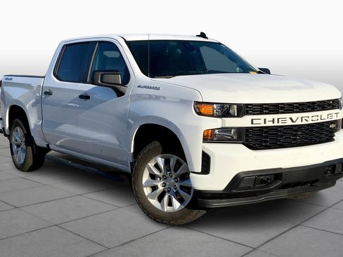 Used 2022 Chevrolet Silverado 1500 Custom w/ Safety Confidence Package image 3