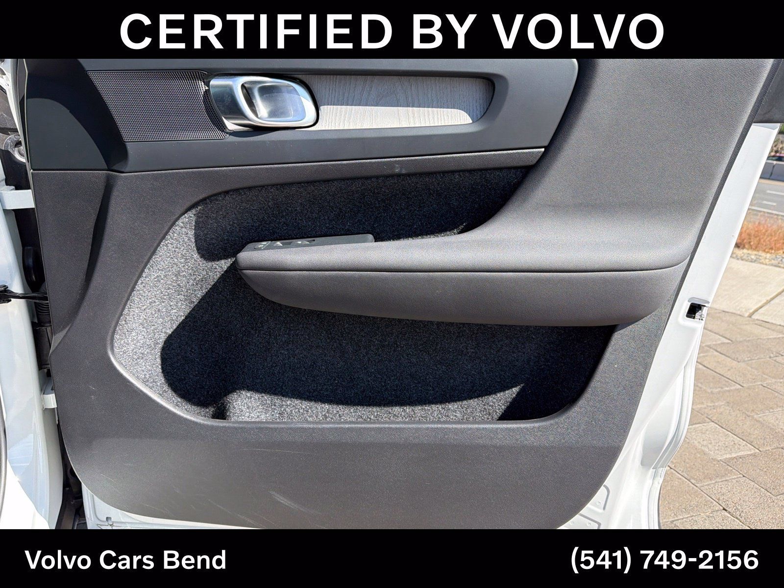 Used 2026 Volvo XC40 B5 Plus AWD/4WD image 25