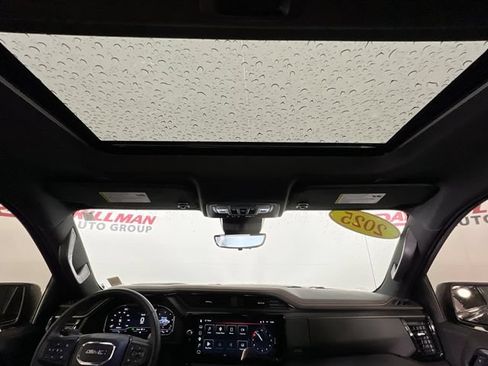 Used 2025 GMC Sierra 1500 AT4 w/ AT4 Premium Package AWD/4WD image 25