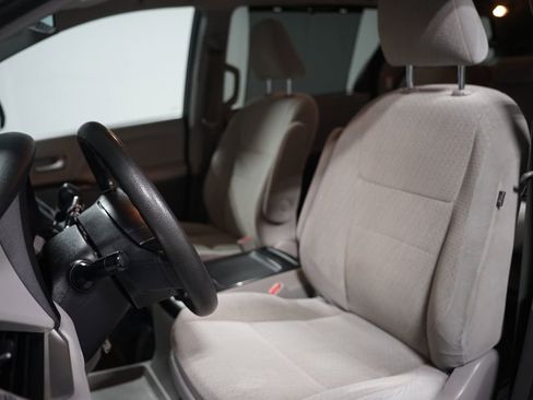 Used 2020 Toyota Sienna LE FWD image 15