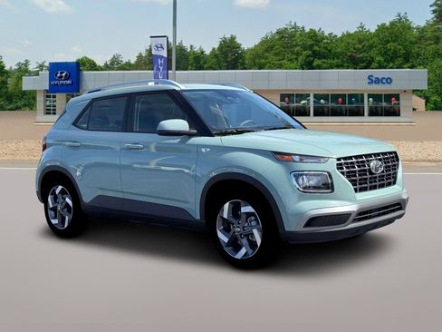 New 2026 Hyundai Venue SEL FWD image 10