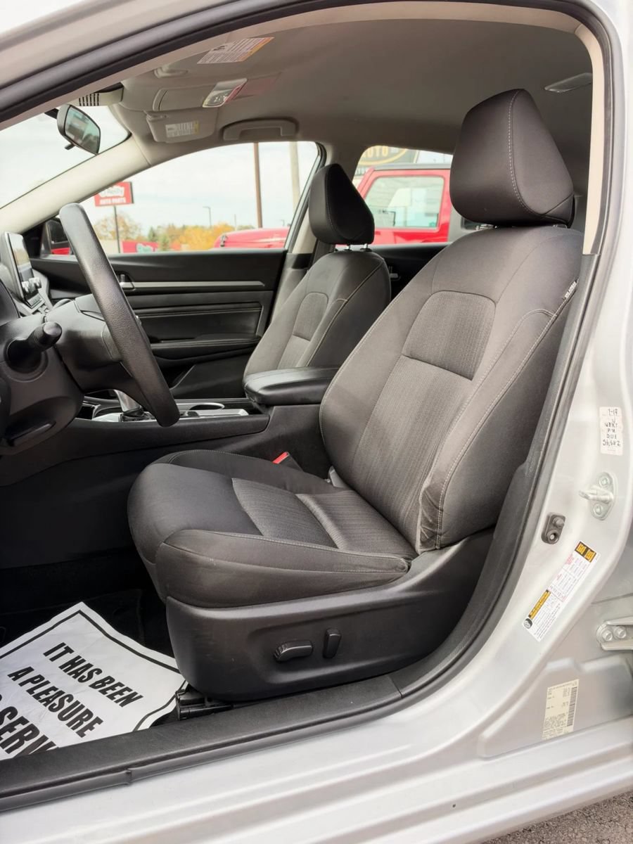 Used 2021 Nissan Altima 2.5 SV AWD/4WD image 10