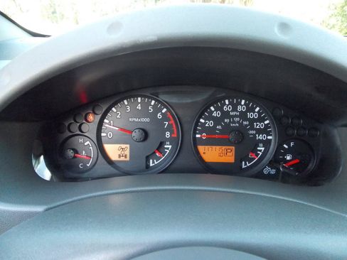 Used 2015 Nissan Frontier SV AWD/4WD image 15
