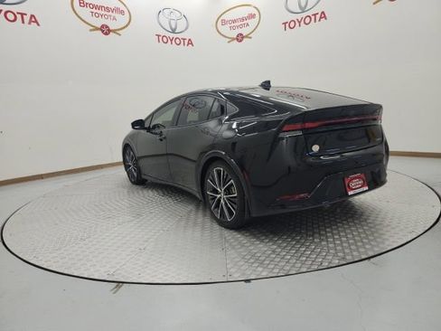 Used 2023 Toyota Prius XLE FWD image 6