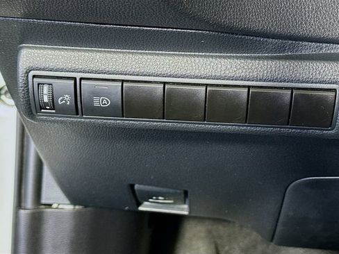 Certified 2024 Toyota Corolla LE image 11