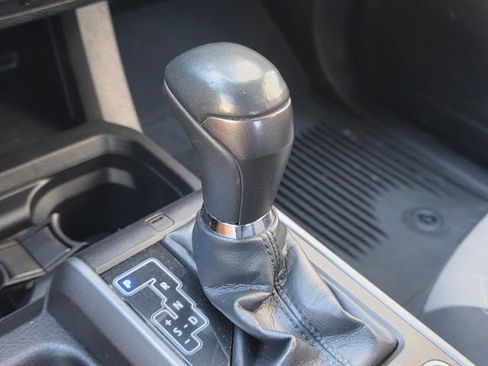Used 2022 Toyota Tacoma TRD Sport w/ TRD Premium Sport Package RWD image 28