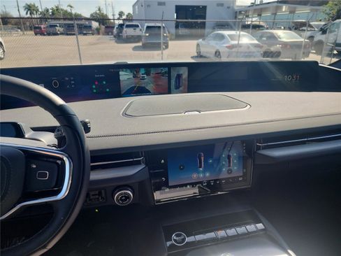 New 2026 Lincoln Navigator Reserve w/ Jet Appearance Package AWD/4WD image 37