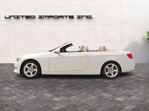 Used 2011 BMW 335i Convertible RWD image 5