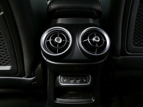 New 2025 Alfa Romeo Stelvio Sprint image 20