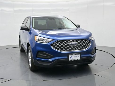 Used 2024 Ford Edge SE image 16