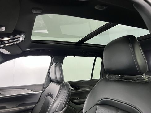 Used 2024 Jeep Grand Cherokee Limited w/ Luxury Tech Group II image 25