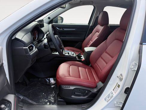 New 2025 MAZDA CX-5 Carbon Edition image 10