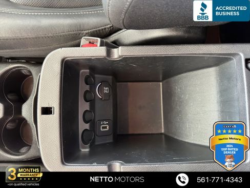 Used 2019 Jeep Cherokee Limited FWD image 35