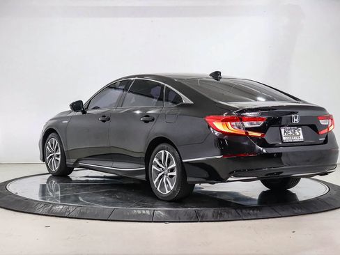 Used 2022 Honda Accord EX-L image 2