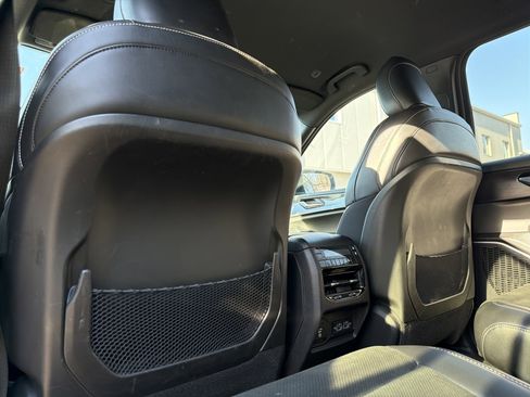 Used 2021 Jeep Grand Cherokee L Laredo image 28