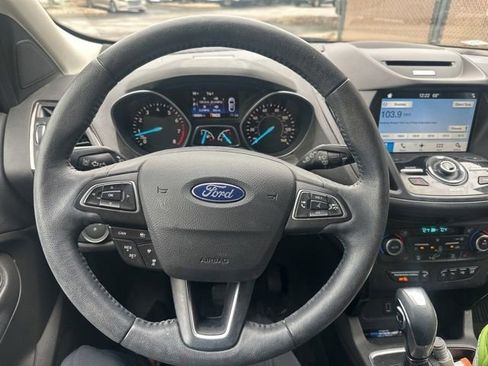 Used 2018 Ford Escape Titanium w/ Ford Safe & Smart Package AWD/4WD image 9