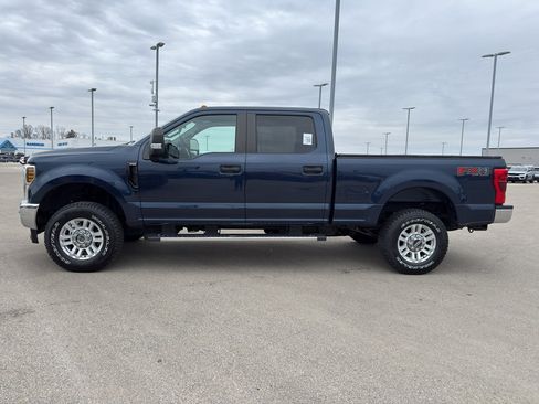 Used 2019 Ford F250 XL w/ STX Appearance Package image 6