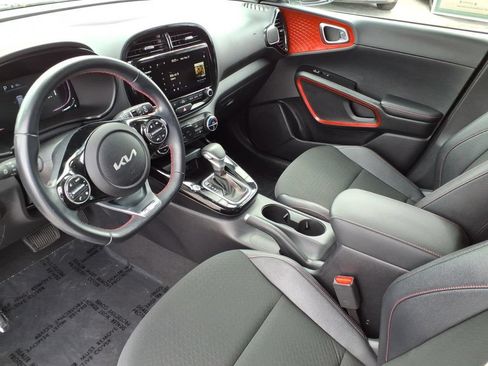 Certified 2023 Kia Soul GT-Line FWD image 14