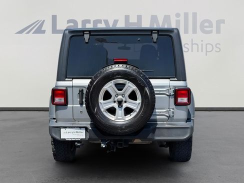 Used 2020 Jeep Wrangler Unlimited Sport S AWD/4WD image 5