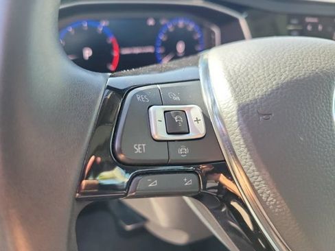 Used 2020 Volkswagen Jetta SEL FWD image 25