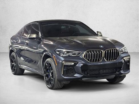 Used 2020 BMW X6 M50i image 3
