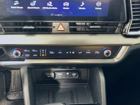 Certified 2023 Kia Sportage EX image 16