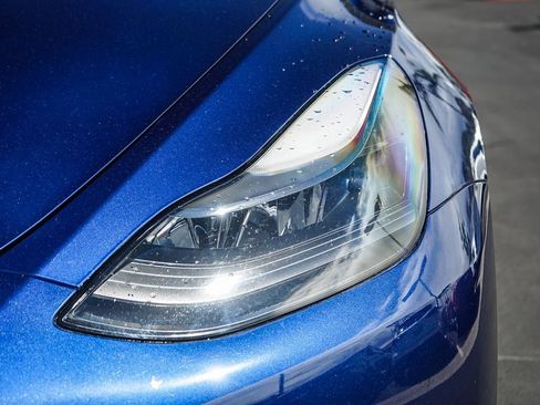 Used 2024 Tesla Model Y Performance AWD/4WD image 10
