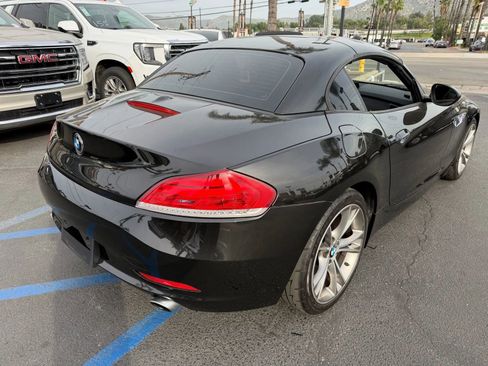 Used 2014 BMW Z4 sDrive35i w/ Technology Package RWD image 8