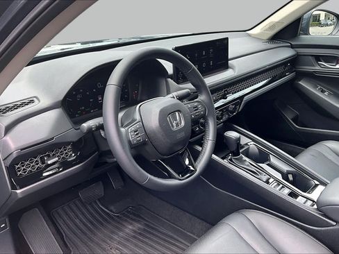 Used 2024 Honda Accord EX-L image 18