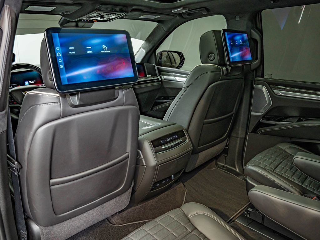 Used 2025 Cadillac Escalade V AWD/4WD image 38