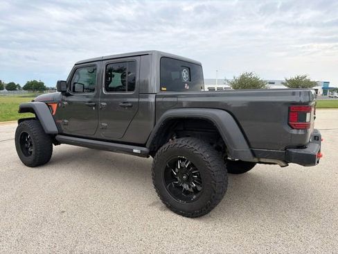 Used 2023 Jeep Gladiator Mojave w/ Cold Weather Group AWD/4WD image 2