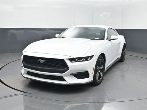 Used 2024 Ford Mustang Coupe image 1