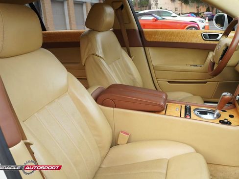 Used 2006 Bentley Flying Spur Flying Spur AWD/4WD image 33