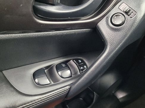 Used 2021 Nissan Rogue Sport S AWD/4WD image 27