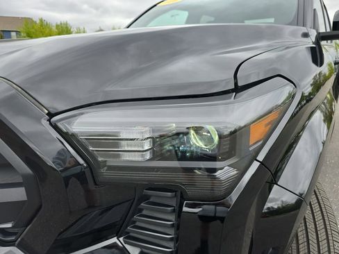Used 2026 Toyota Tacoma SR5 AWD/4WD image 31