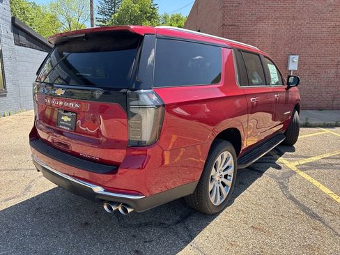 New 2026 Chevrolet Suburban Premier AWD/4WD image 4