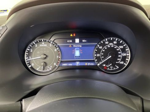 Used 2023 Nissan Armada Platinum w/ Captain's Chairs Package RWD image 24