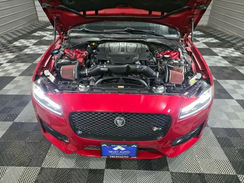 Used 2017 Jaguar XF R-Sport image 38