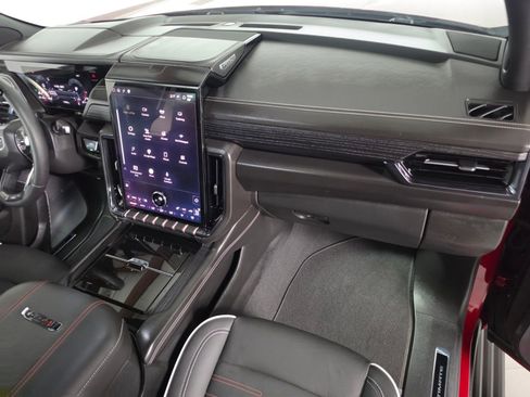 Used 2025 GMC Yukon AT4 Ultimate image 22