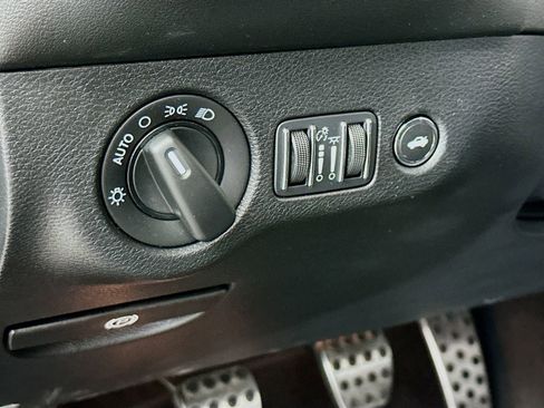 Used 2023 Dodge Challenger R/T Scat Pack RWD image 10
