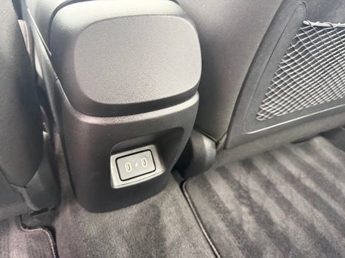Used 2024 Hyundai Elantra SEL w/ Convenience Package FWD image 39