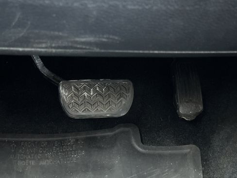 Used 2020 Toyota Tacoma SR5 RWD image 37