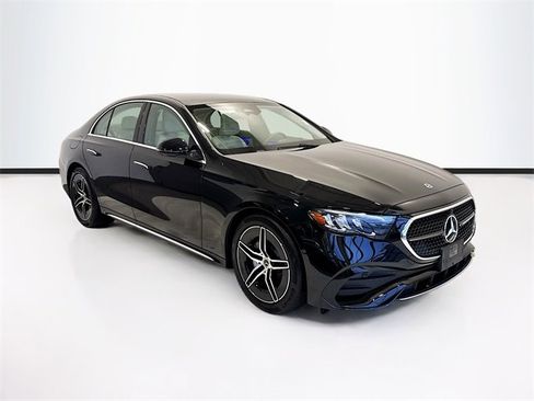 Certified 2025 Mercedes-Benz E 350 4MATIC Sedan image 3