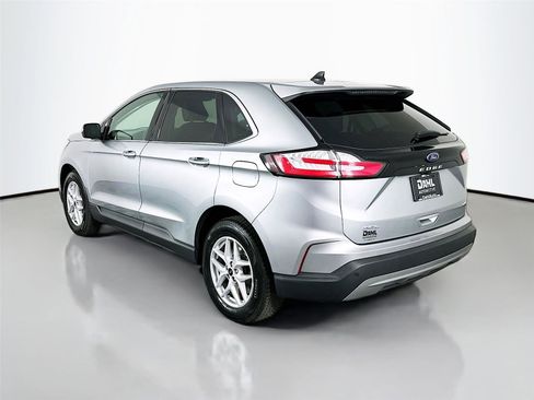Used 2024 Ford Edge SEL AWD/4WD image 10